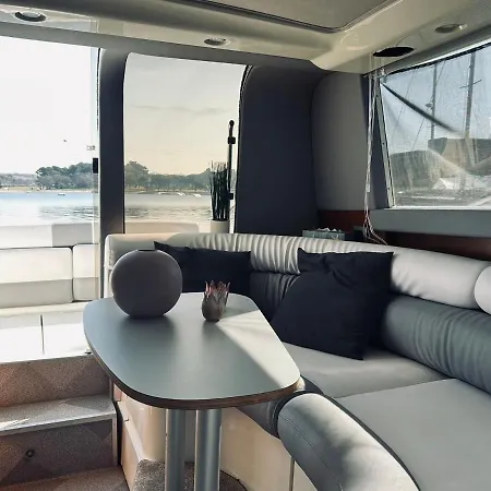 Dream Night Boats *